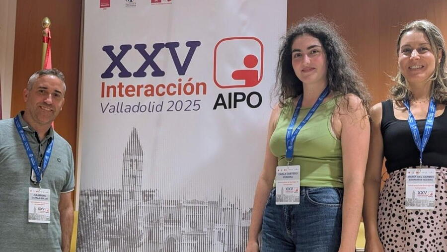 De esq a dereita: Alejandro Catalá, Carla Castedo e Carmen Magariños